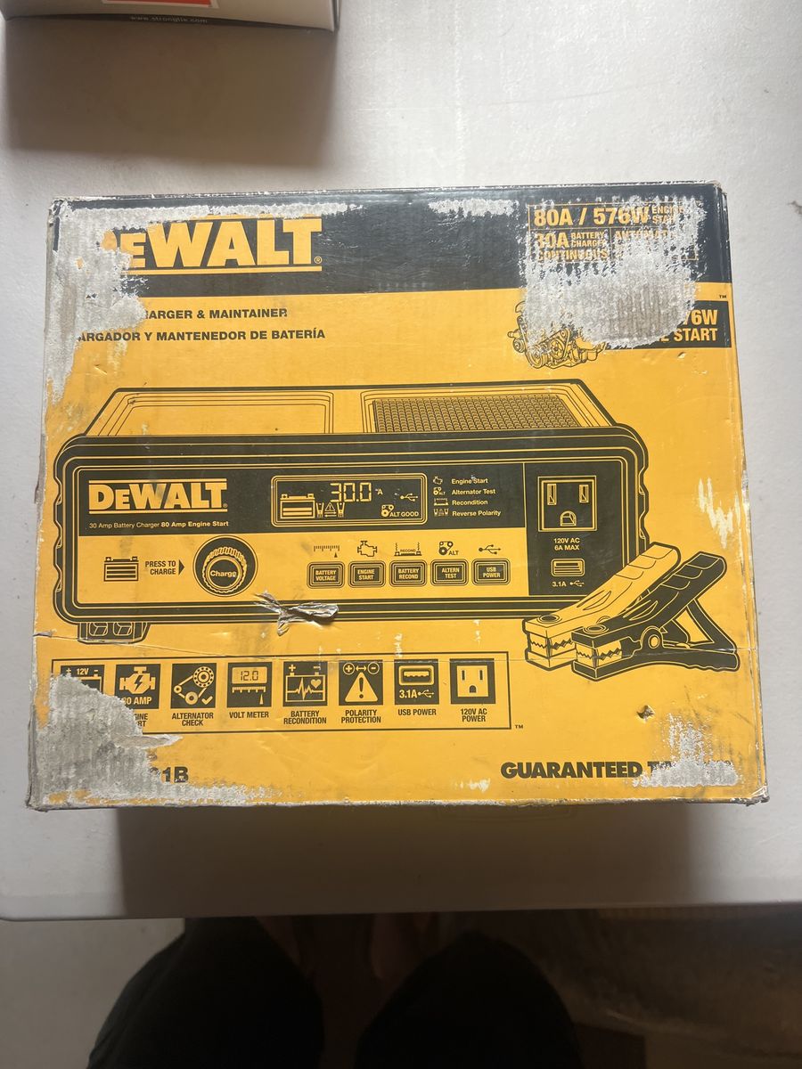 DEWALT DXAEC801B 30A 12V Battery Charger Maintainer w/ 80A Engine Start & USB