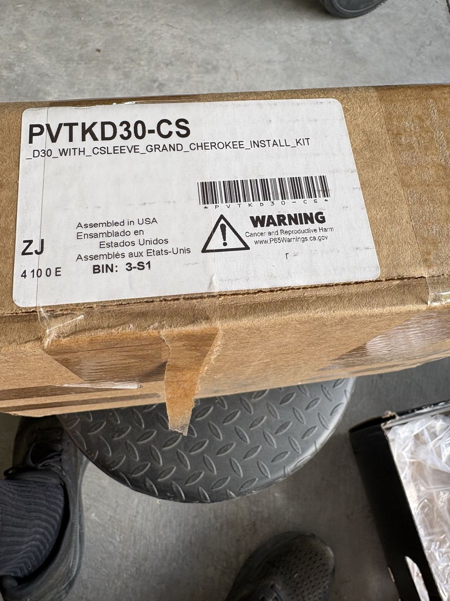 PVTKD30-CS D30 Grand Cherokee Install Kit with C-Sleeve
