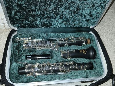 Accent Student/Intermediate Oboe with Case