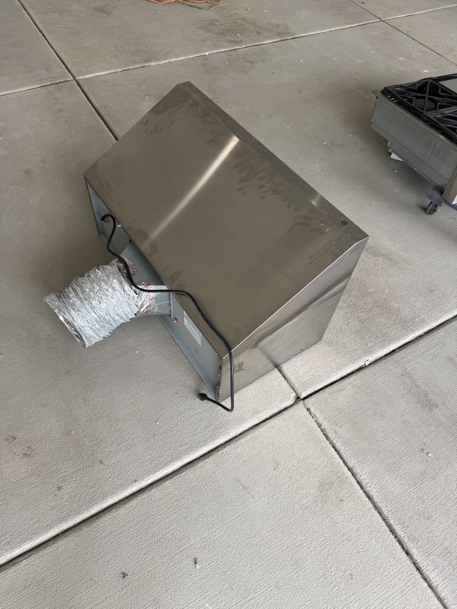 Main image 3