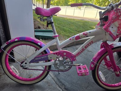 Hello Kitty bike