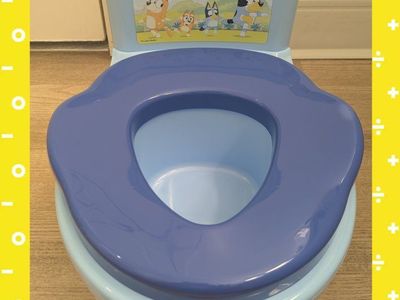 Bluey 2-in-1 Potty Trainer with Sounds for Toddlers - Easy Clean Design