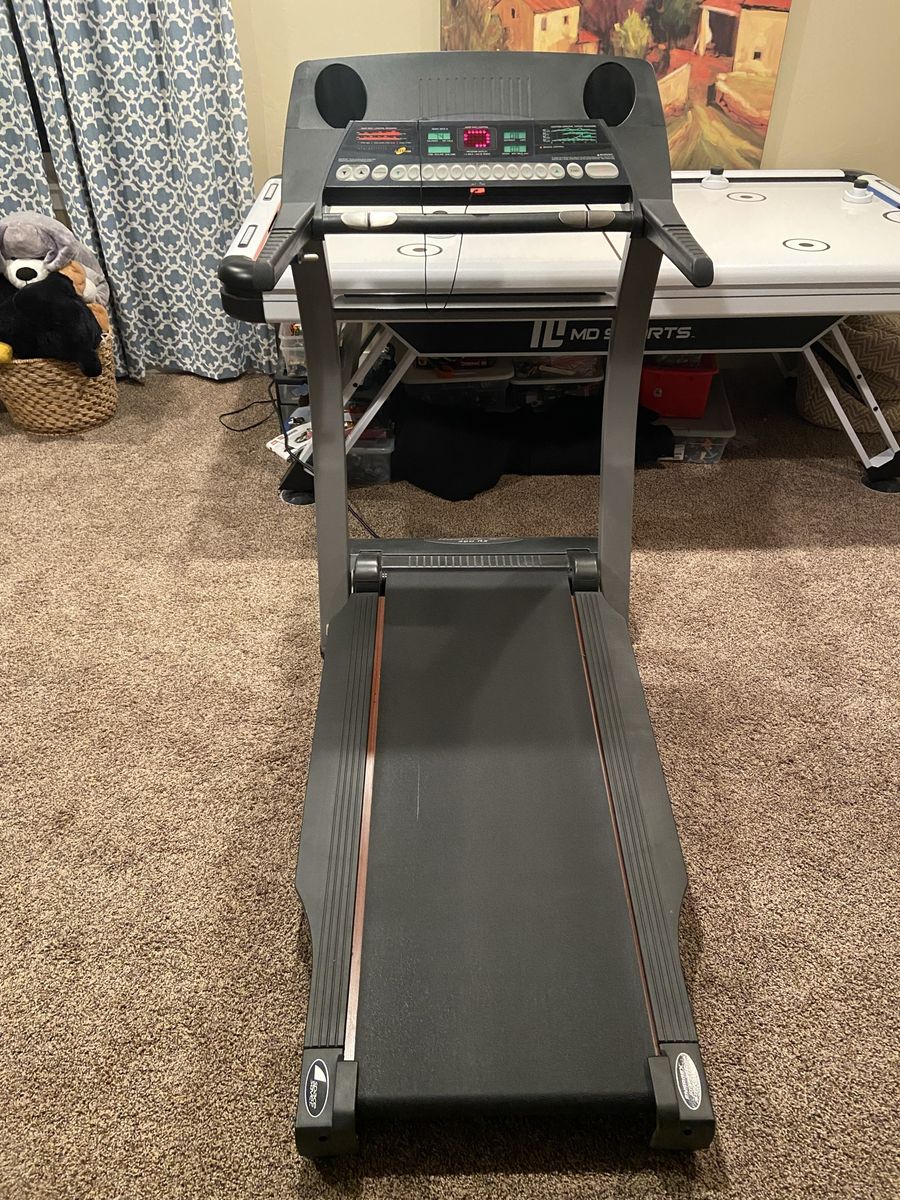 ProForm J8si Treadmill - Used but Great Condition, Foldable for Easy Storage