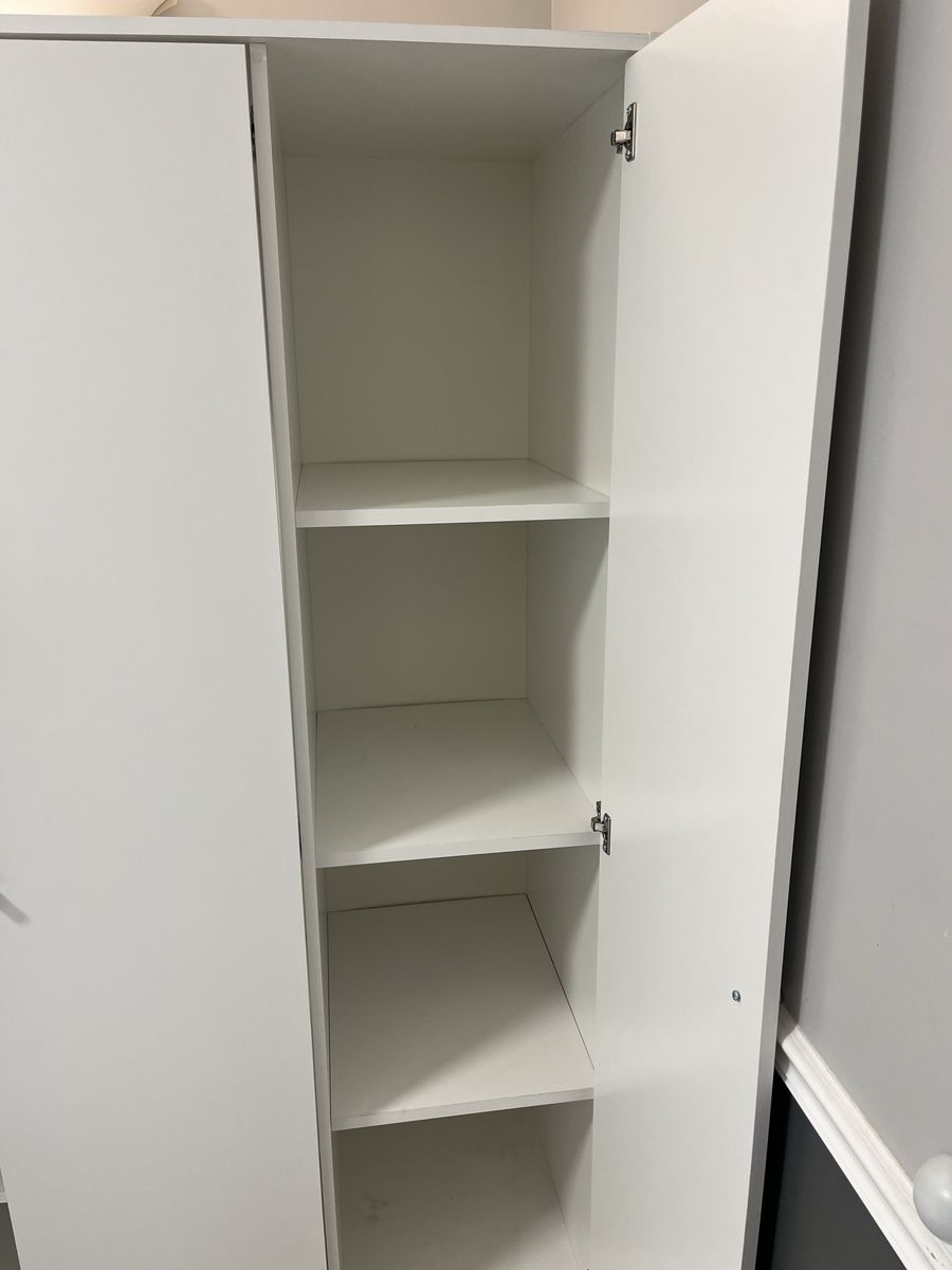 Main image 6