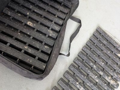 Tire Traction Mats w/Carry case