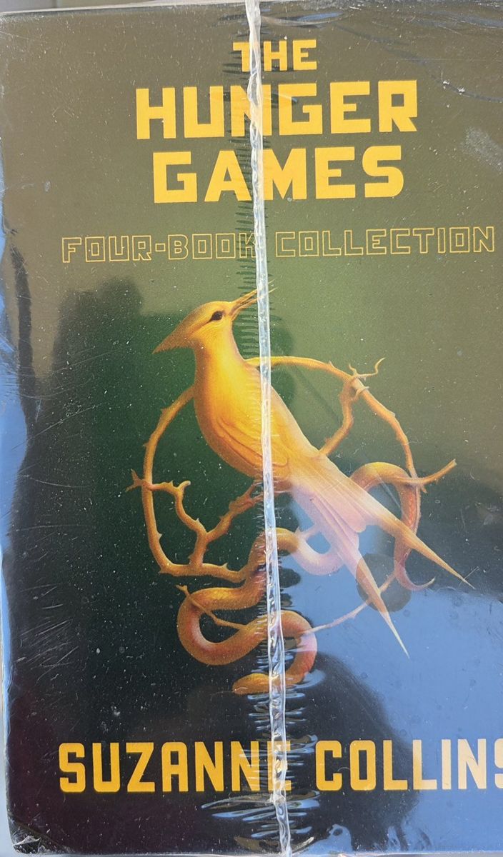The Hunger Games Four-Book Collection by Suzanne Collins - New Box Set