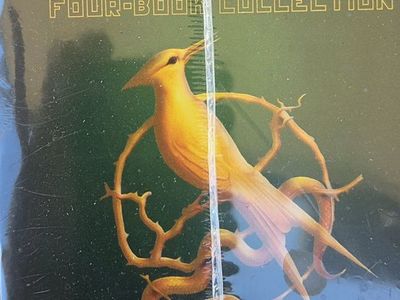 The Hunger Games Four-Book Collection by Suzanne Collins - New Box Set