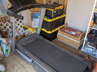 NordicTrack A2350 Treadmill - up to 12mph
