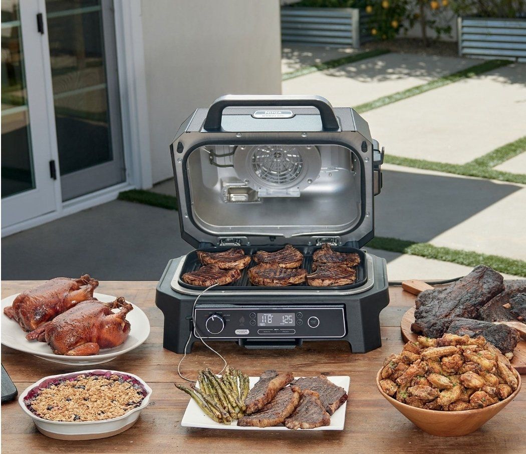 Ninja Woodfire OG901XL Outdoor Grill & Smoker - 7-in-1, Built-in Thermometer, Crisper Basket