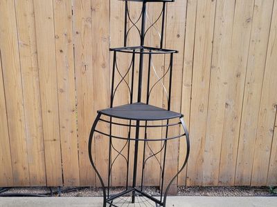 Metal Plant Stand