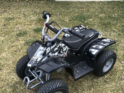 RAZOR DIRT QUAD Electric 4 Wheeler