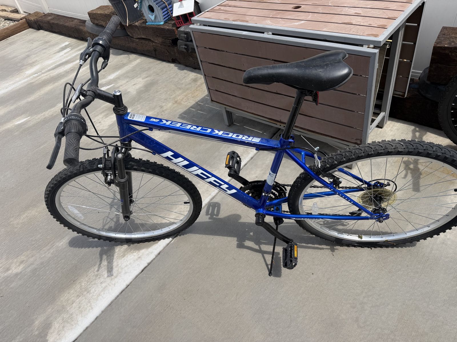 Huffy Rock Creek 26-Inch Mountain Bike - Blue