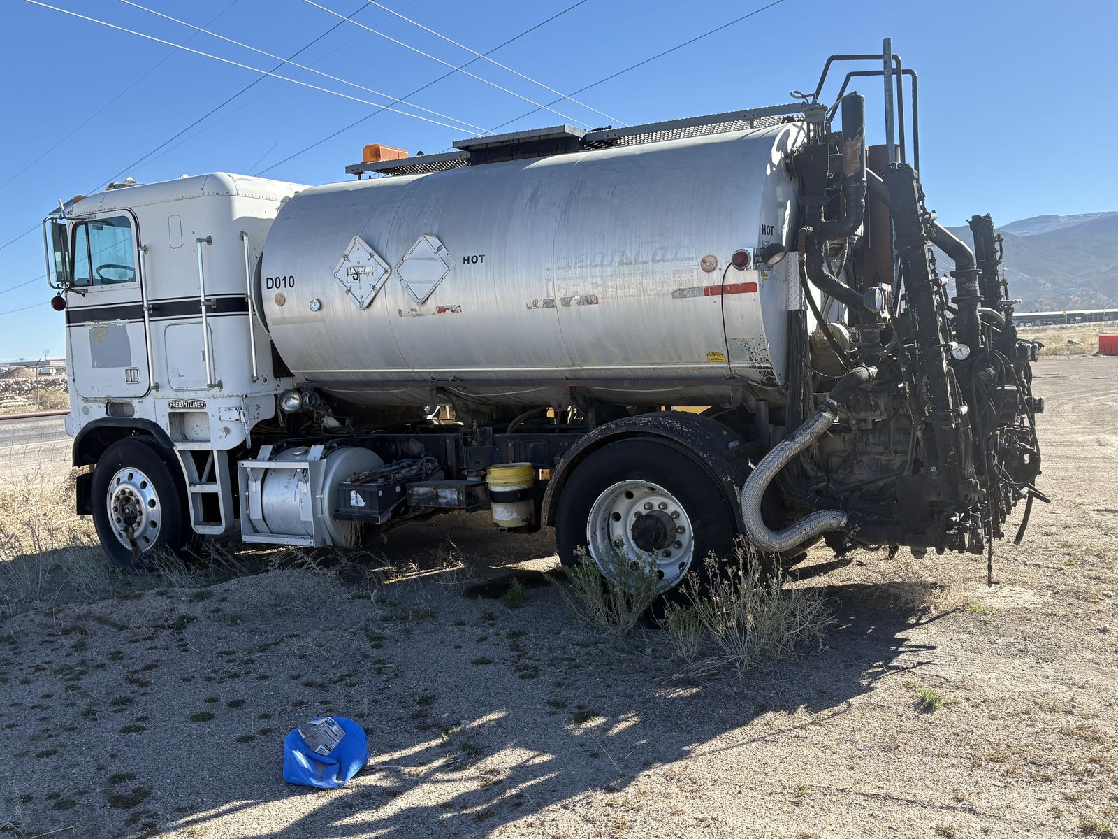 1985 Freightliner Oil distributer
