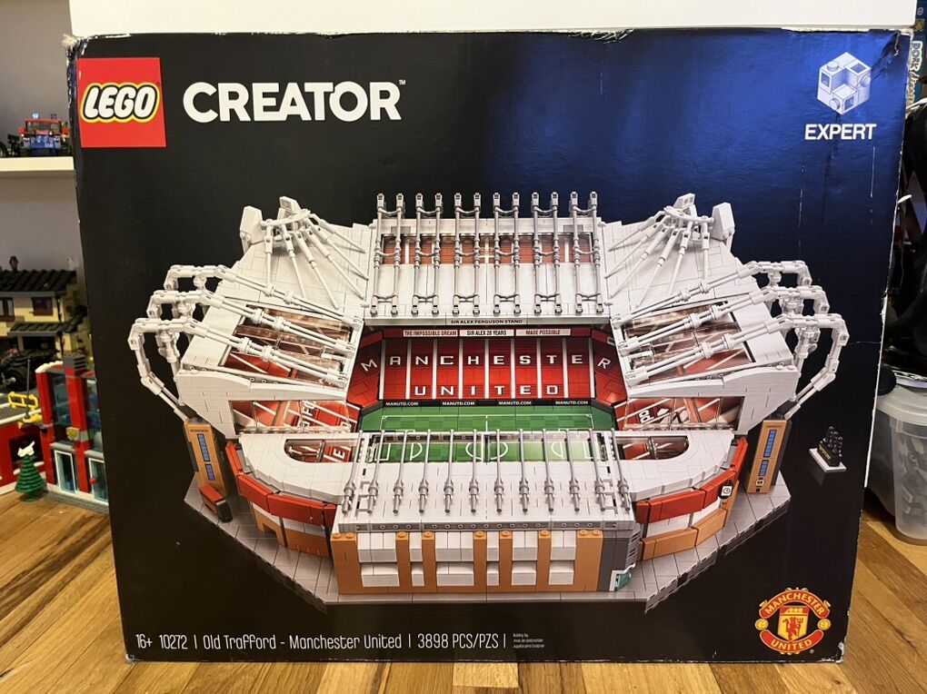 Lego Old Trafford Manchester United + FREE SET