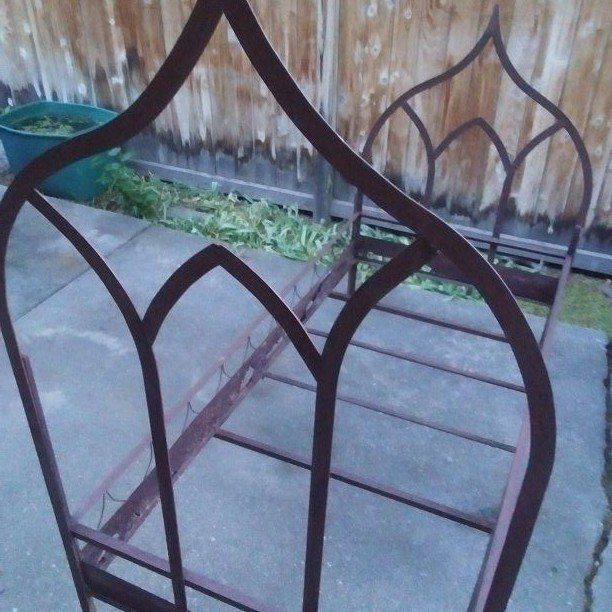 SMALL ANTIQUE GOTHIC STYLED BED FRAME