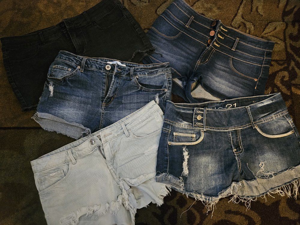 Cute Women's Shorts For Sale!!