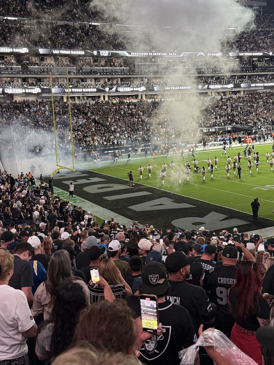 Raiders vs Rams