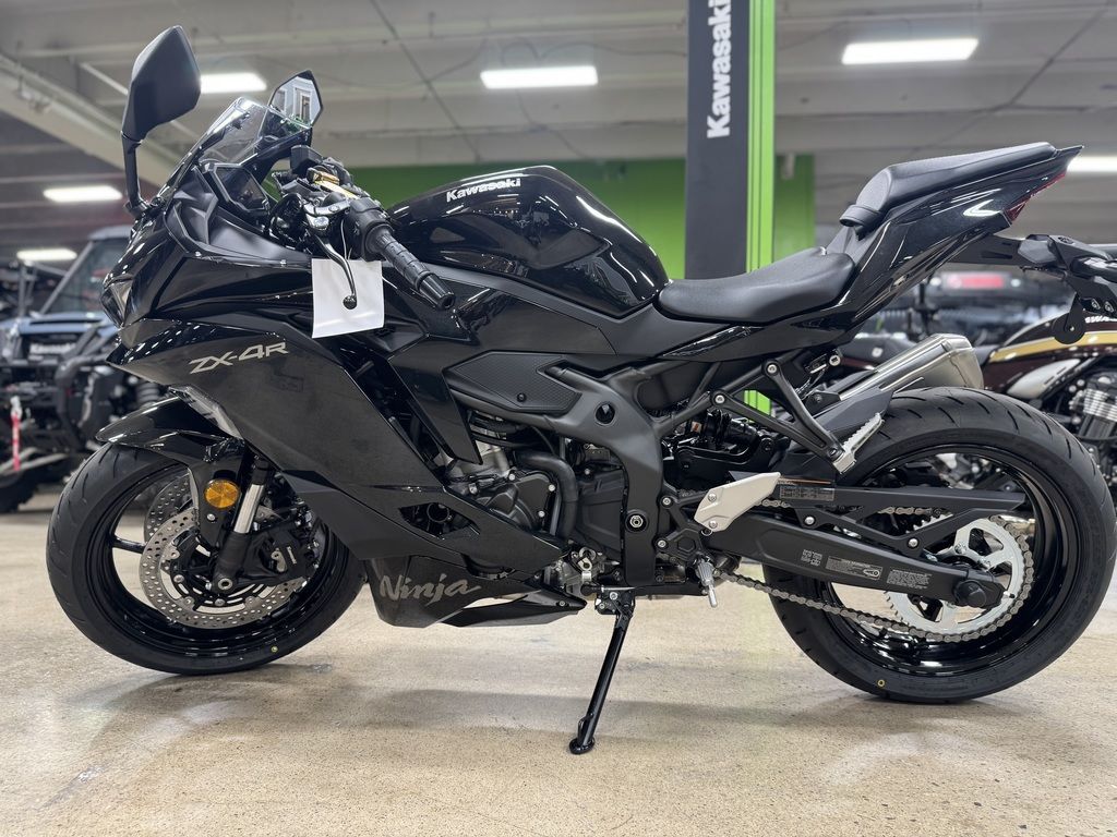 2026 Kawasaki NINJA ZX-4R ABS Metallic Spark Black