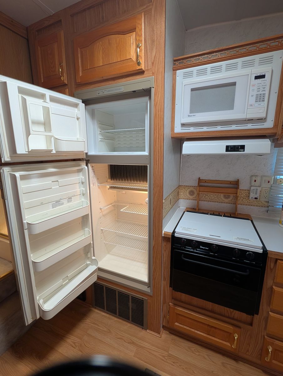 Main image 11