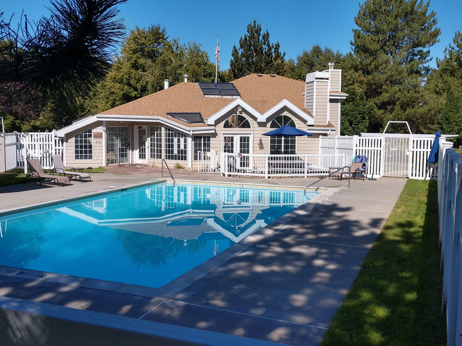 2 bdrm. Bountiful Condo for lease