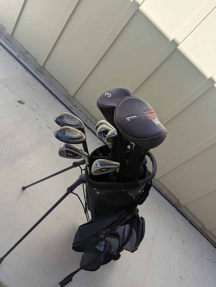 Beginner golf club set