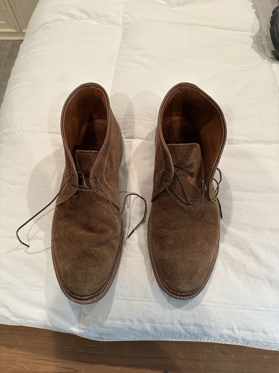 Alden Chukka Boot, Snuff Suede, size 10