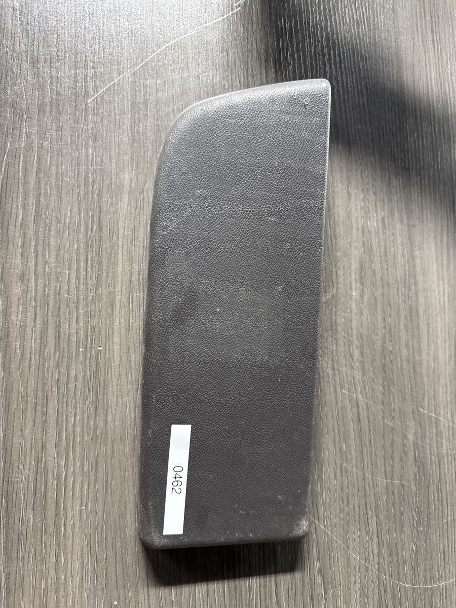 Honda Odyssey 2018-2024 Front left Inner Seat Trim cover