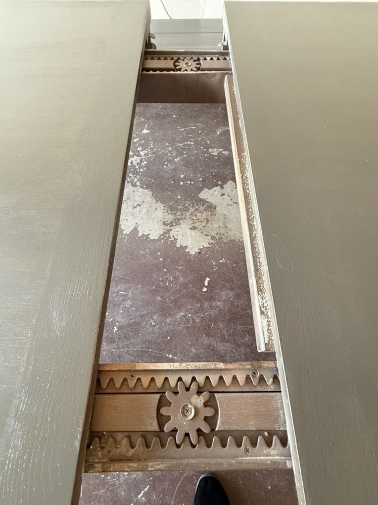 Main image 9