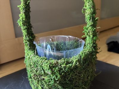 Flower girl Moss Basket