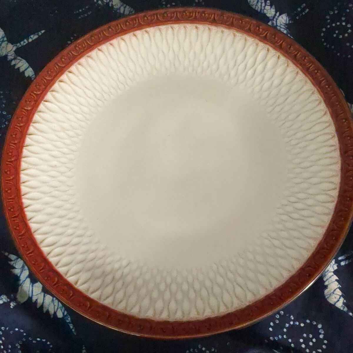 Gourmet basics by Mikasa dinner plate