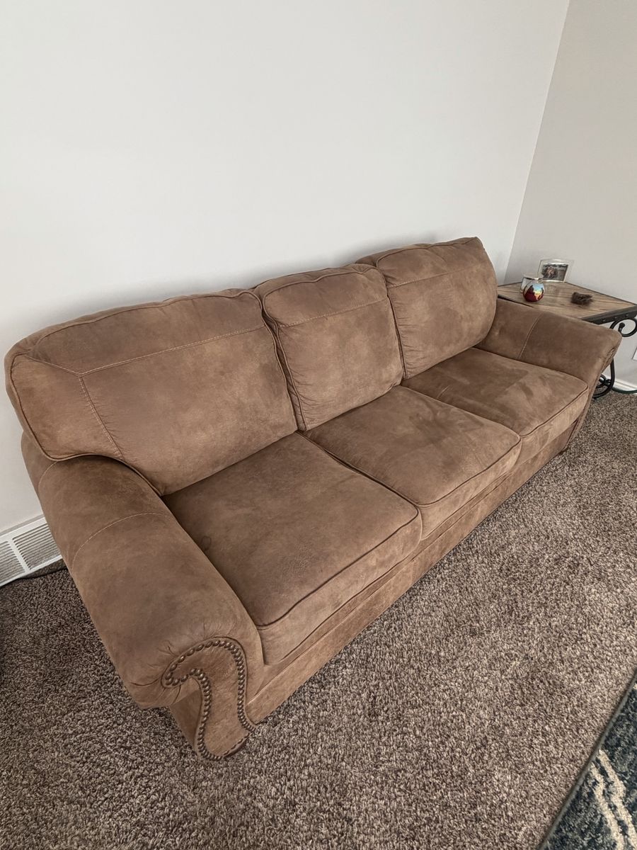 Main image 6