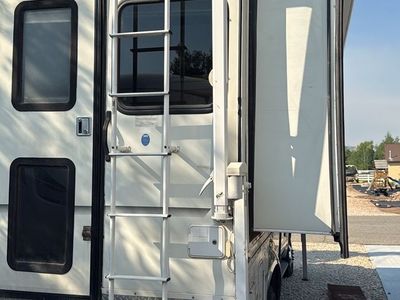 Truck and camper package