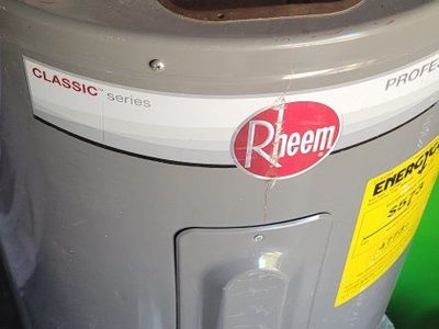 Reheem Electric water heater