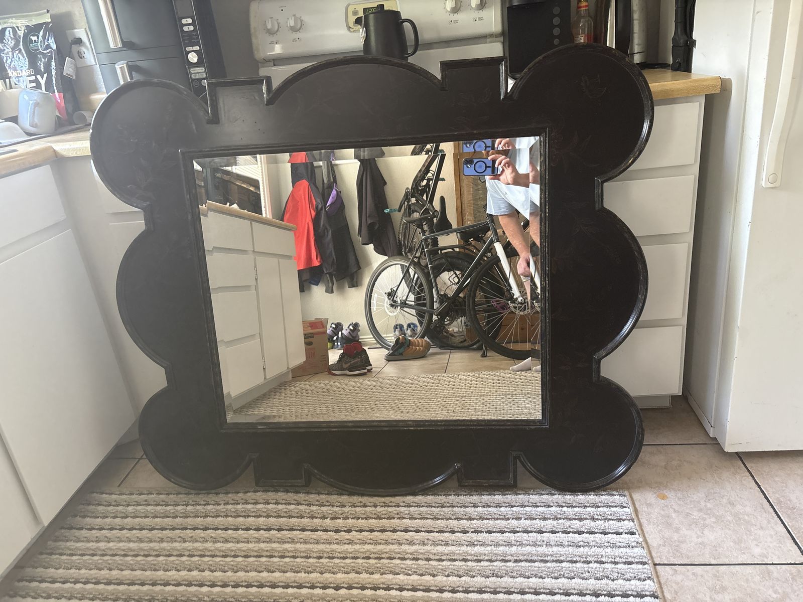 Main image 4