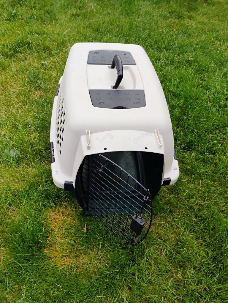 Cat carrier, crate