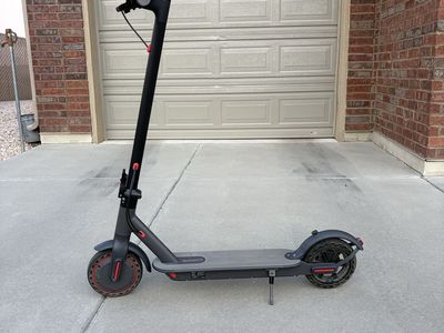 Max Shot V1 electric scooter