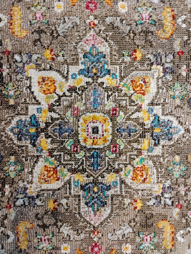 Main image 5