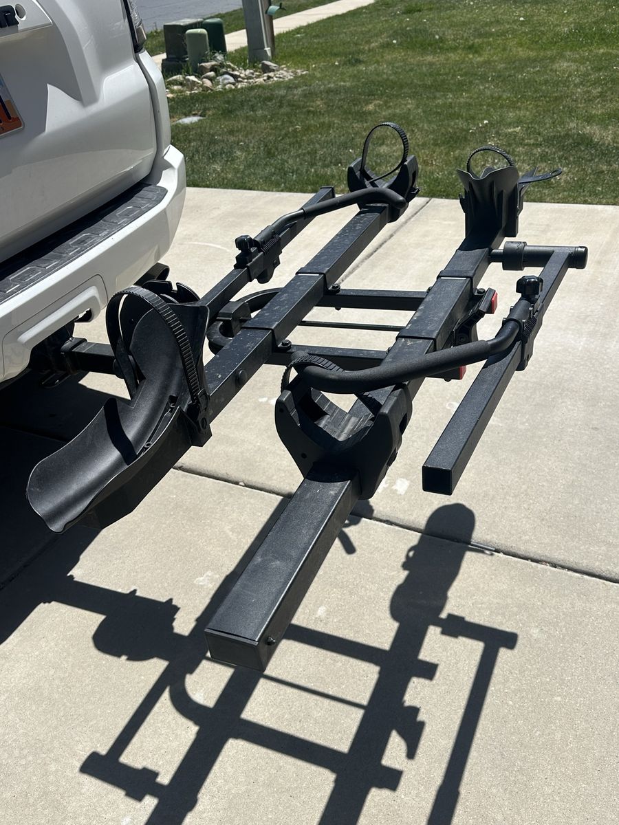 Hitch 2 bike rack in excellent condition