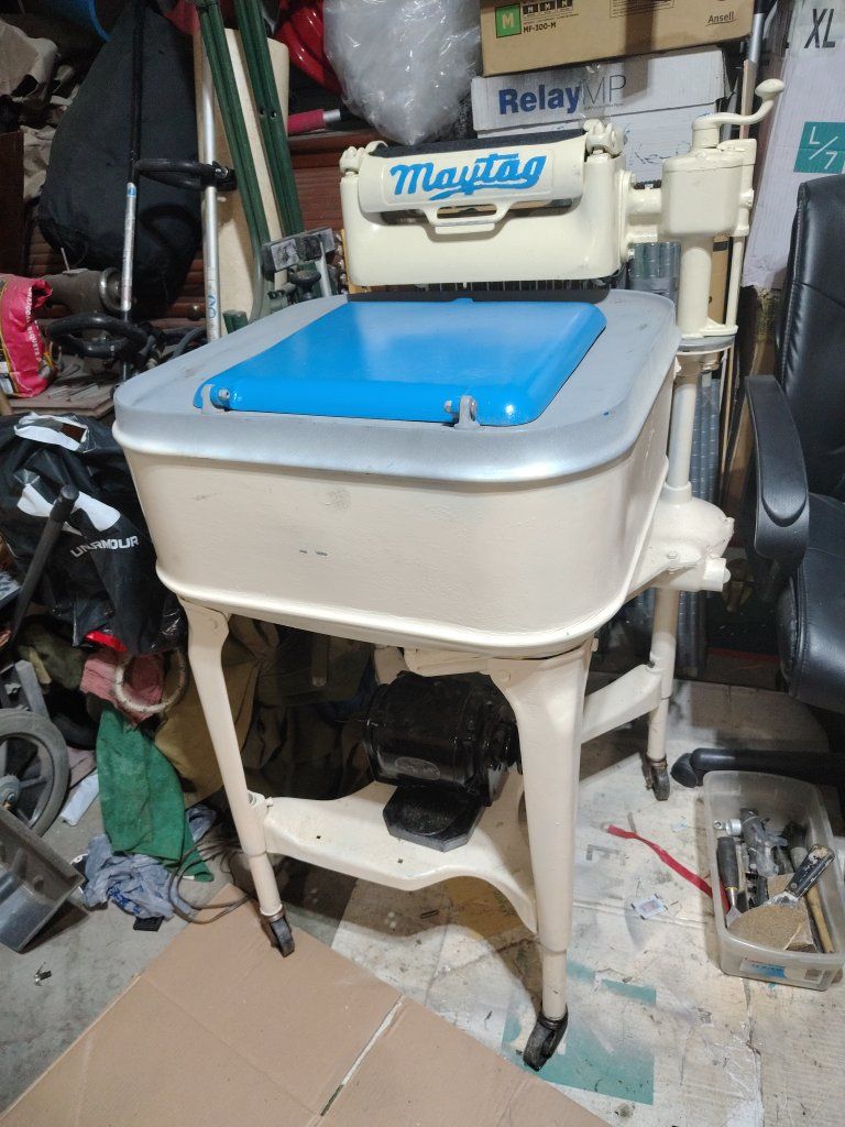 Vintage Maytag Wringer Washing Machine - Antique, Functional Laundry Appliance