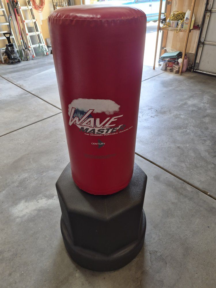 Century Wavemaster freestanding punching bag