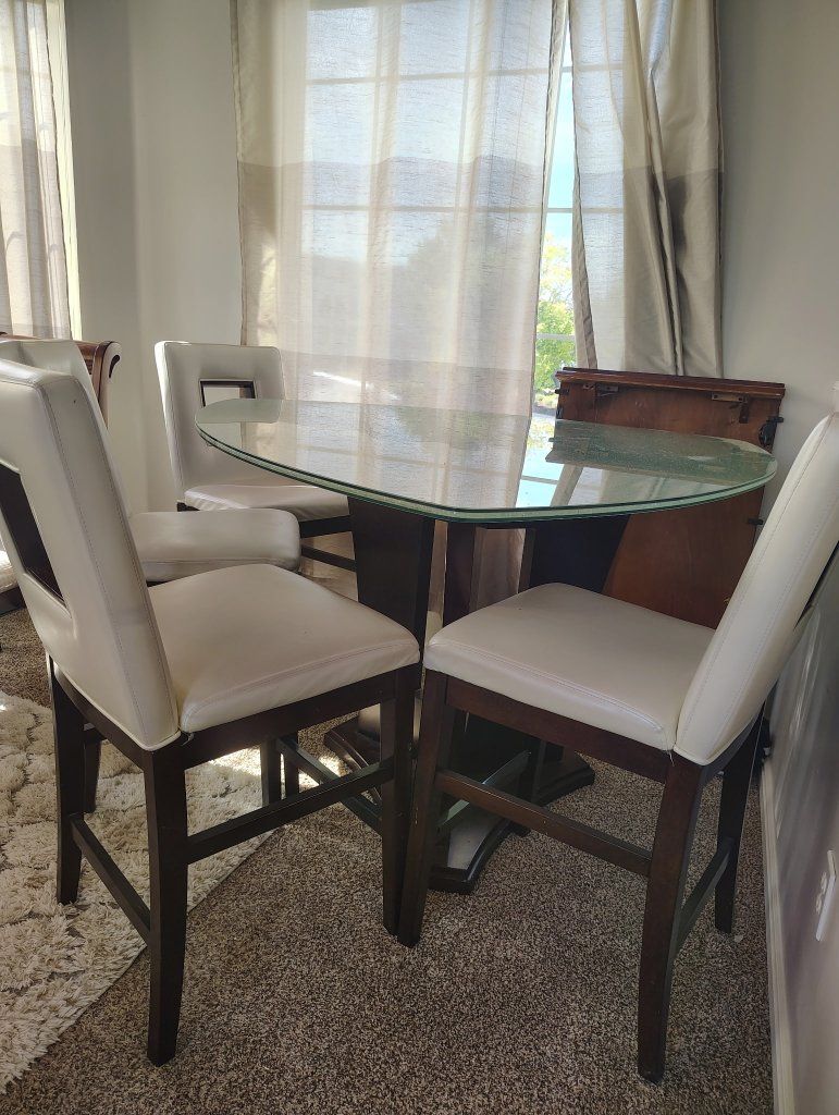 Stunning RC Willey Designer Counter-Height Dining Set – 5 Piece – Originally Over $2,500