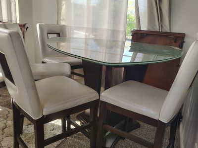Stunning RC Willey Designer Counter-Height Dining Set – 5 Piece – Originally Over $2,500