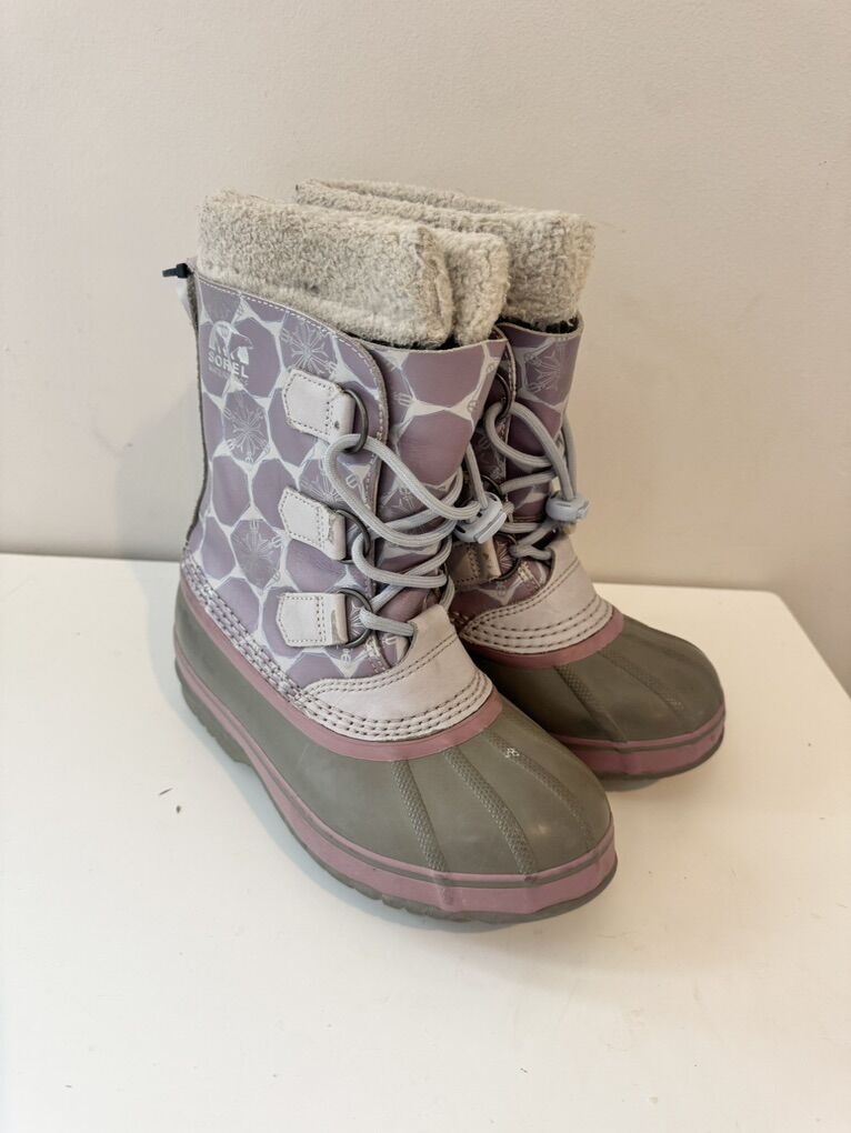 Sorel Sz 4 Girls Yoot PAC Snow Boots Purple