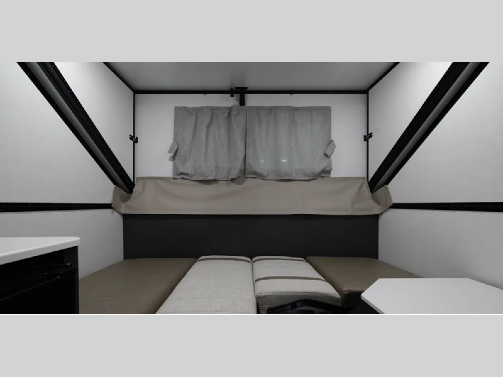 Main image 4