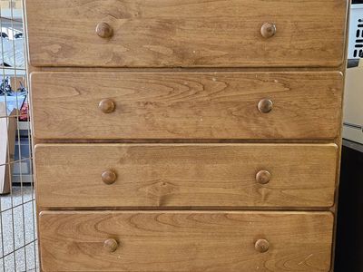 Shaker 7-drawer Maple Wood Chest