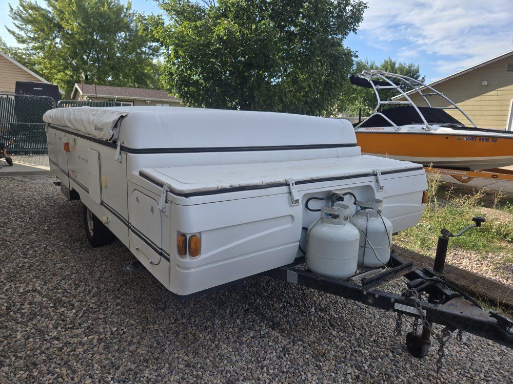 Fleetwood tent trailer