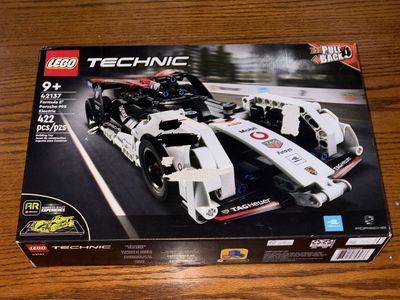 LEGO Technic 42137 Formula E Porsche 99X Electric