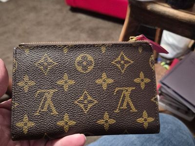 Louis Vuitton Inspired Monogram Canvas Wallet with Pink Interior and Zipper