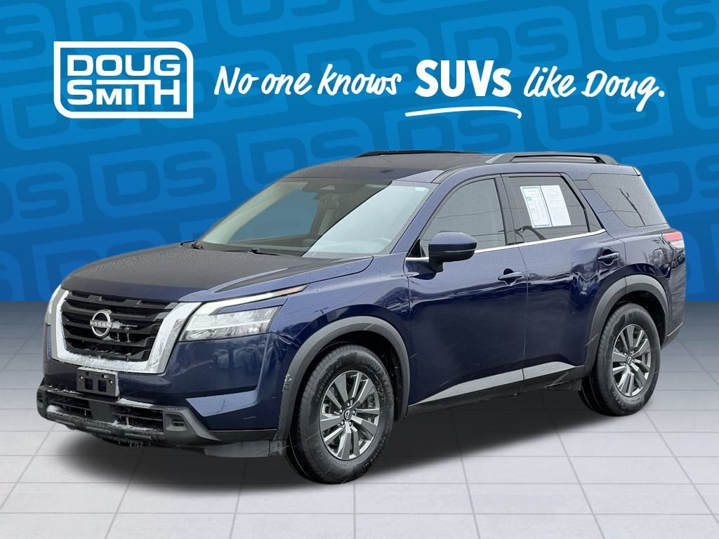 2022 Nissan Pathfinder SV