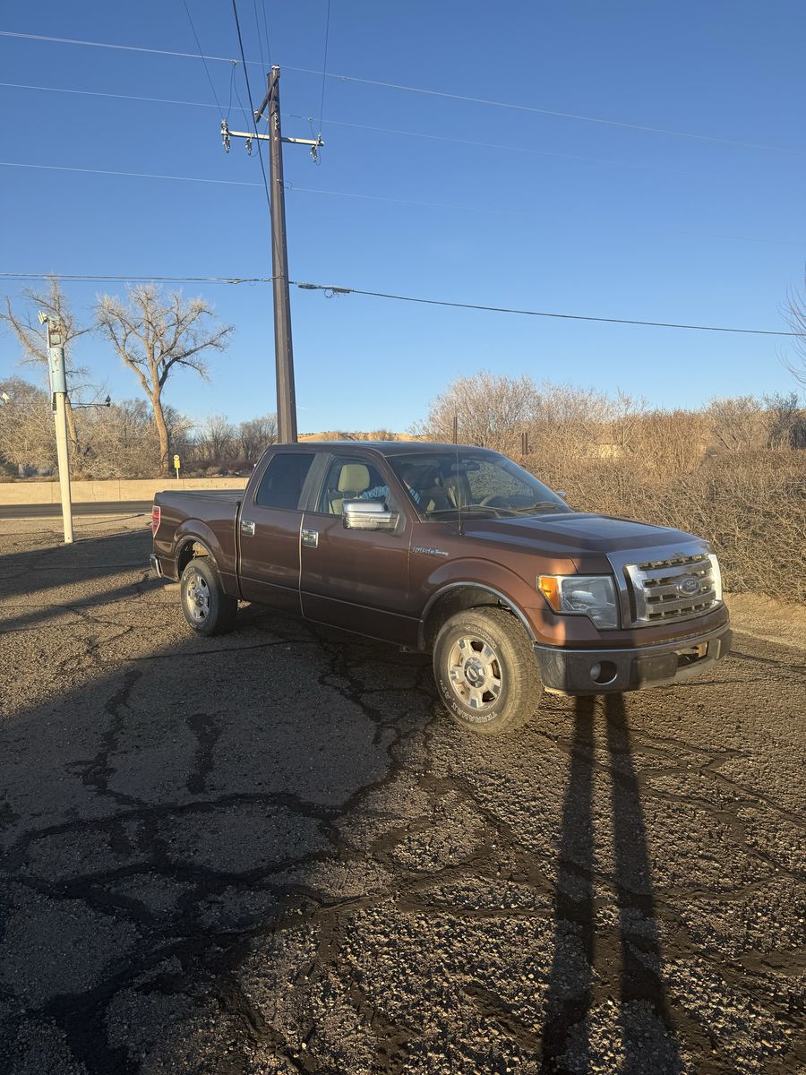 2011 FORD F150 Lariat